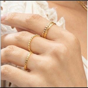 NWT Gorjana Mini Stackable Ring Set | Set of 4